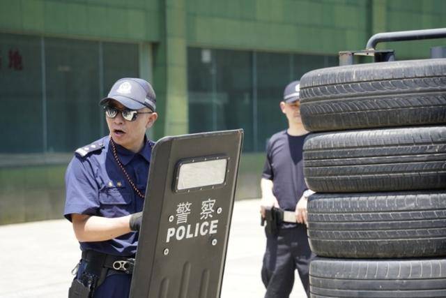 金牌教官再获荣誉 授予“全省公安机关成绩突出青年民警”(图3)